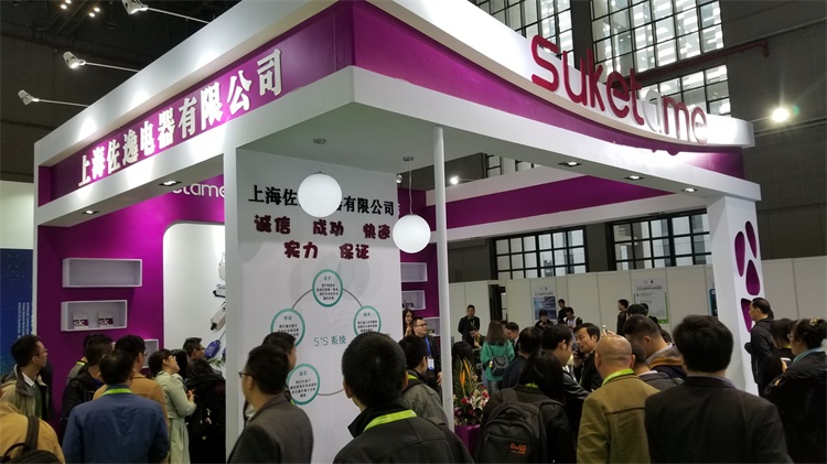 上海左逸.jpg